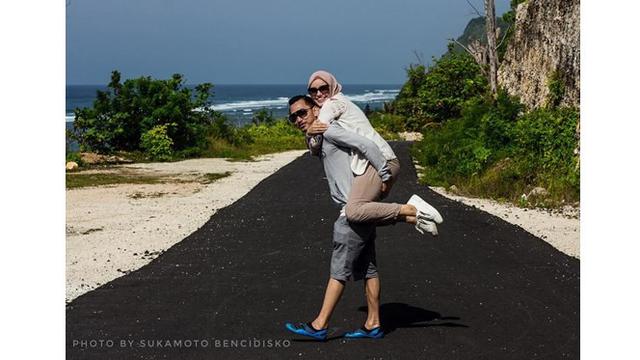 Vira Savira resmi dipersunting Reggi pada tahun 2016.