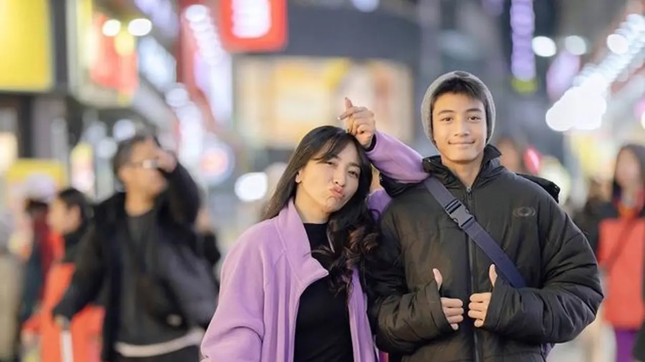 Potret Regas anak sulung Hesti yang mulai terjun ke dunia lawak (Sumber: Instagram/@hestipurwadinata)