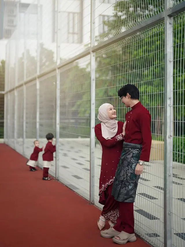 Dinda Hauw dan keluarga (Instagram/dindahw)