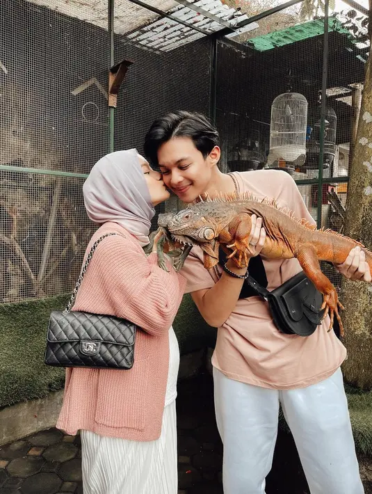 Rey Mbayang dan Dinda Hauw (Instagram/dindahw)