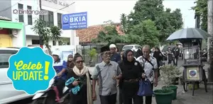 Pemain sinetron, Shinta Muin meninggal dunia di usia 61 tahun. Ia meninggal pada hari Selasa (20/09/16). Sang suami, Abdul Muin Ahmad pun bercerita bagaimana kronologi meninggalnya Shinta Muin. 