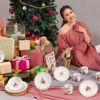 Ide Dekorasi Natal Dengan Tableware yang Didesain oleh Sandra Dewi