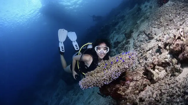 Potret Gisel Liburan di Laut dari Diving Hingga Menikmati Sunsrise/dok. gisel_la