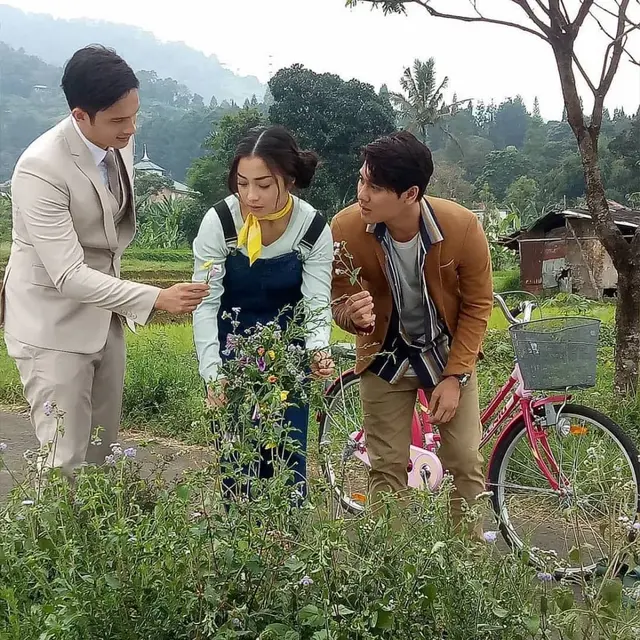 Momen Nikita Willy Adu Akting Dengan Rizki Billiar. (Sumber: Instagram/cintanikitasctv)