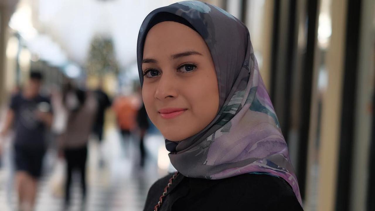 [Bintang] 8 Artis yang Berhijab di Tahun 2017