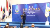 Ketua Umum Partai NasDem Surya Paloh saat pidato dalam acara Badan Advokasi Hukum di NasDem Tower, Jakarta, Jumat (10/3/2023). (Foto: Genantan Saputra/Merdeka.com).
