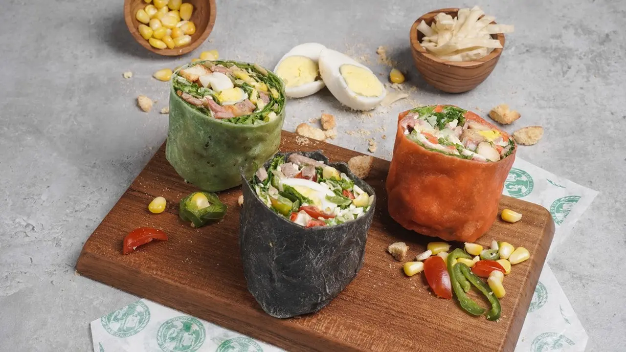 Pertama di Indonesia, Restoran Salad Hadirkan Tortilla Rasa Charcoal Kekinian