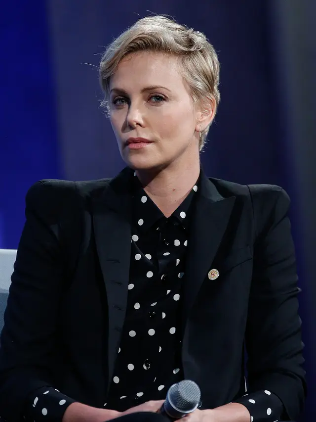 [Bintang] Charlize Theron