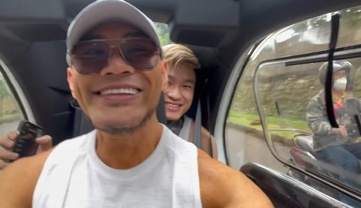 Azka Corbuzier dan Deddy Corbuzier (Instagram/mastercorbuzier)