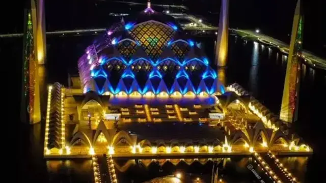 6 Potret Masjid Raya Al Jabbar yang Dirancang Ridwan Kamil, Megah dan Indah