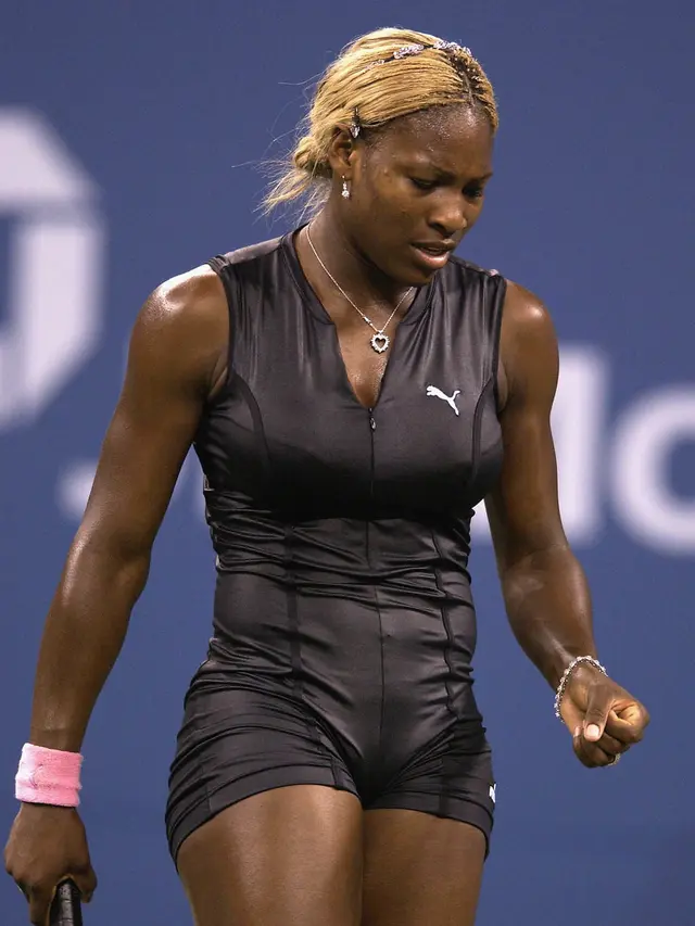 Parade Kostum Tenis Nyentrik Serena Williams