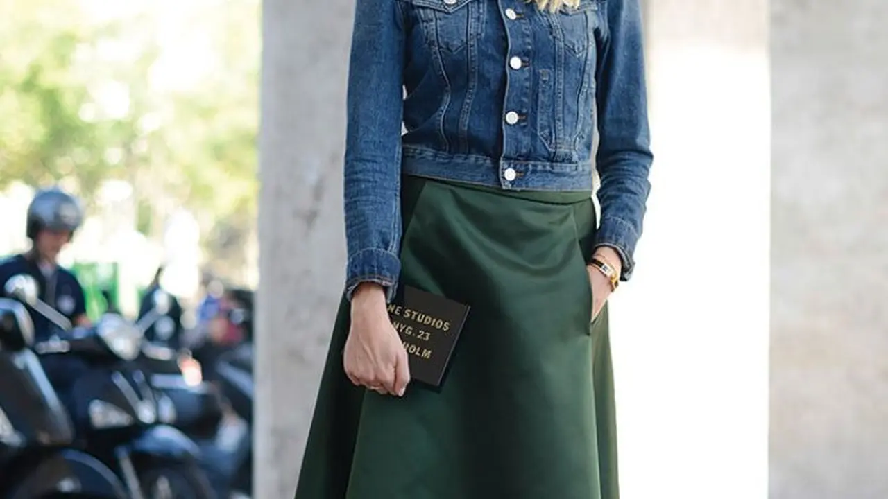 5 Style Tampil Beda dengan Jaket Denim