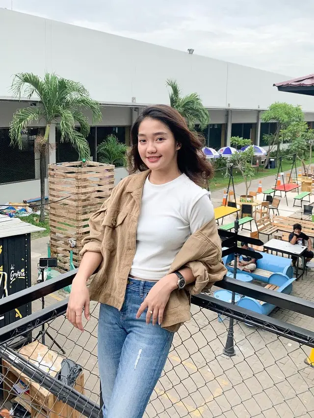 7 Potret Chandrika Chika, Netizen TikTok Viral Karena Joget Papi Chulo