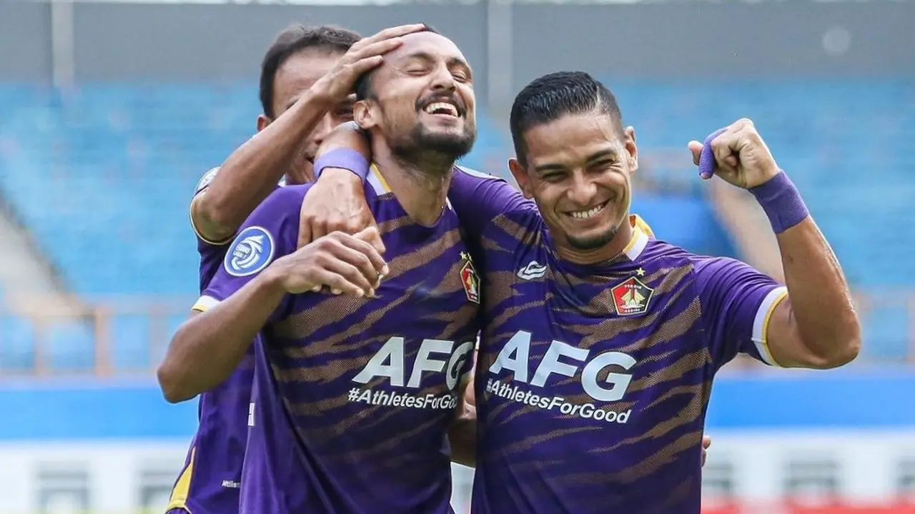 Renan Silva, Rohit Chand