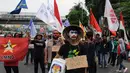 Sejumlah elemen mahasiswa berunjuk rasa di depan gedung DPR RI, Jakarta, (14/10/2014). Dalam aksinya, mahasiswa menolak disahkannya UU Pilkada. (Liputan6.com/Helmi Fithriansyah)