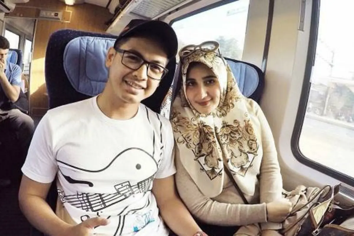 [Bintang] Tommy Kurniawan dan Tania Nadira