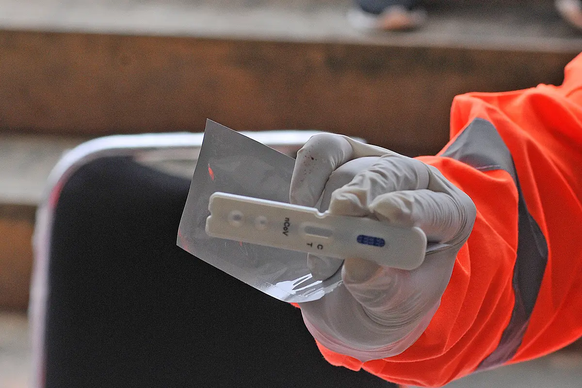 Tenaga Medis Kota Bekasi Jalani Rapid Test Covid-19