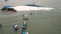 SMS `Terakhir` Penumpang Kapal Sewol yang Karam Palsu? 