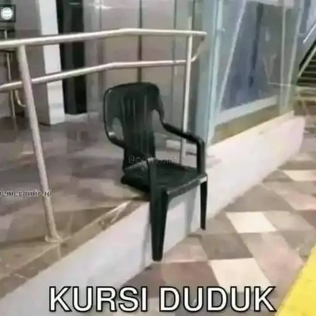 6 Modifikasi Kursi Patah Ini Kocak, Tetap Bisa Digunakan Meski Nyeleneh