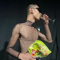 Simak koleksi terbaru dari Balenciaga yang kejutkan warganet.