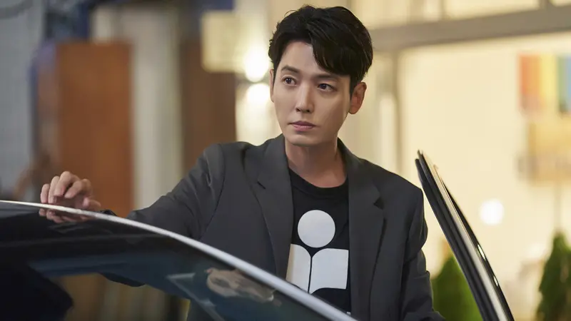 Jung Kyung Ho dalam Drakor Crash Course in Romance. (tvN via Soompi)