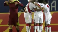 Peru menang 1-0 atas Venezuela di stadio Elías Figueroa, Valparaiso.