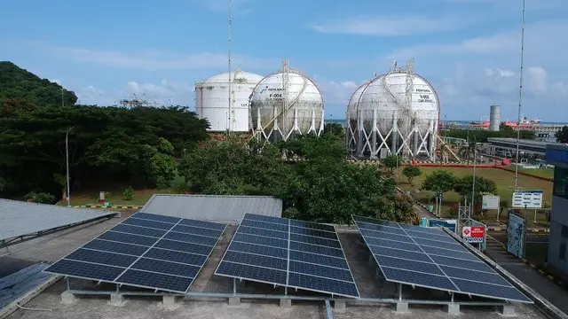 PT Pertamina International Shipping (PIS) pasang Energy Substitution Shore Connection di PT Pertamina Trans Kontinental (PTK) Port Plaju. (Dok PIS)