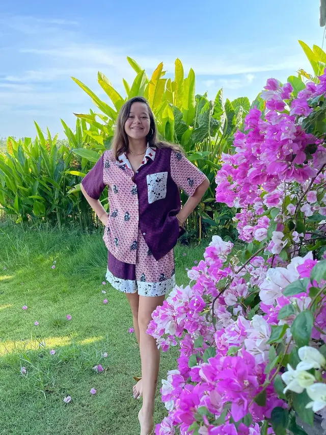 7 Potret Melati Wijsen, Aktivis Muda Wakil Indonesia di Festival Film Cannes 2021