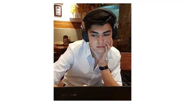 6 Potret Ryan Fitzgerald, Sepupu Cinta Laura yang Ganteng Abis