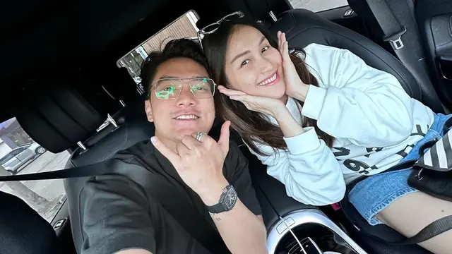 Tegaskan Hanya Berteman, Ini Momen Kebersamaan Ayu Ting Ting dan Boy William