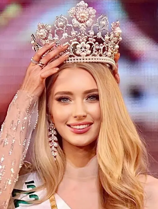 Inilah potret Jasmin Selberg, wakil dari Jerman yang berhasil menyabet gelar Miss International 2022.