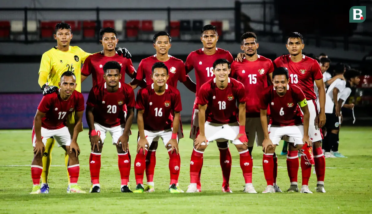 Timnas Indonesia menurunkan tiga pemain yang sebelumnya jarang menjadi starter, di antaranya Syahrul Trisna Fadillah, Sani Rizki dan Edo Febriansyah. (Bola.com/Maheswara Putra)