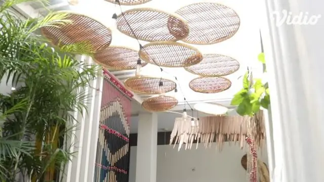 Kantor Bisnis Fesyen Lesti Kejora