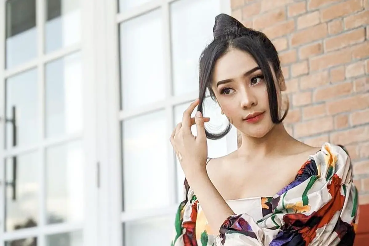 Anya Geraldine