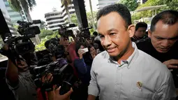 Kedatangan Mendikbud Anies Baswedan untuk melakukan  penandatanganan nota kerjasama penanganan korupsi dana pendidikan dengan KPK dan Menag Lukman Hakim, Jakarta, Senin (15/12/2014). (Liputan6.com/Miftahul Hayat)
