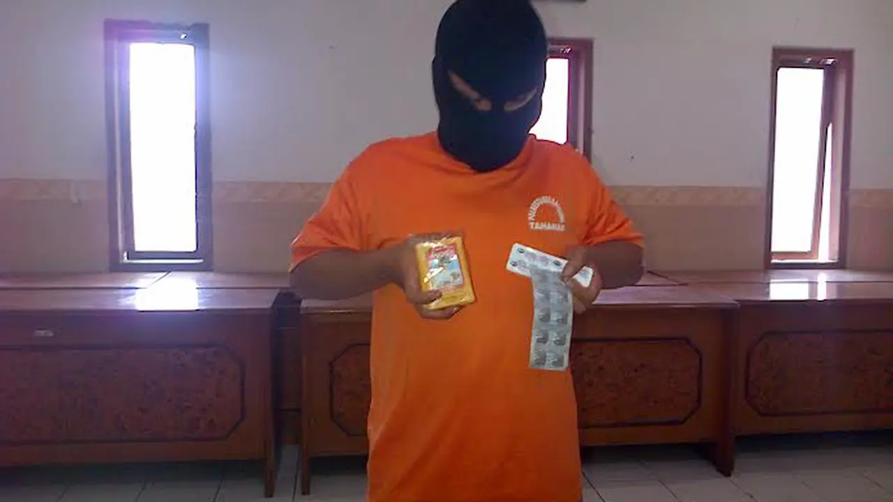 tersangka online