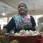 Bawang Putih masuk dalam lima besar harga sembako yang mengalami kenaikan paling tinggi menjelang Ramadhan. Foto (Liputan6.com / Panji Prayitno)