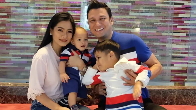 [Bintang] Christian Sugiono dan Titi Kamal