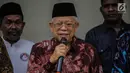 Wakil Presiden terpilih Maruf Amin memberikan keterangan usai pertemuan dengan para tokoh agama dan pendeta dari Papua di Jakarta, Kamis (5/9/2019). Ma'ruf Amin berharap semua tokoh dan pemuka agama mengambil peran dalam menyelesaikan konflik di Papua dan Papua Barat. (Liputan6.com/Faizal Fanani)