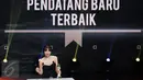 Gisella Anastasia menyampaikan pernyataan usai dinobatkan sebagai Pendatang Baru Terbaik dari film Cek Toko Sebelah pada Indonesian Box Office Movie Awards 2017 di Studio 6 Emtek City, Jakarta, Rabu (29/3). (Liputan6.com/Helmi Fithriansyah)
