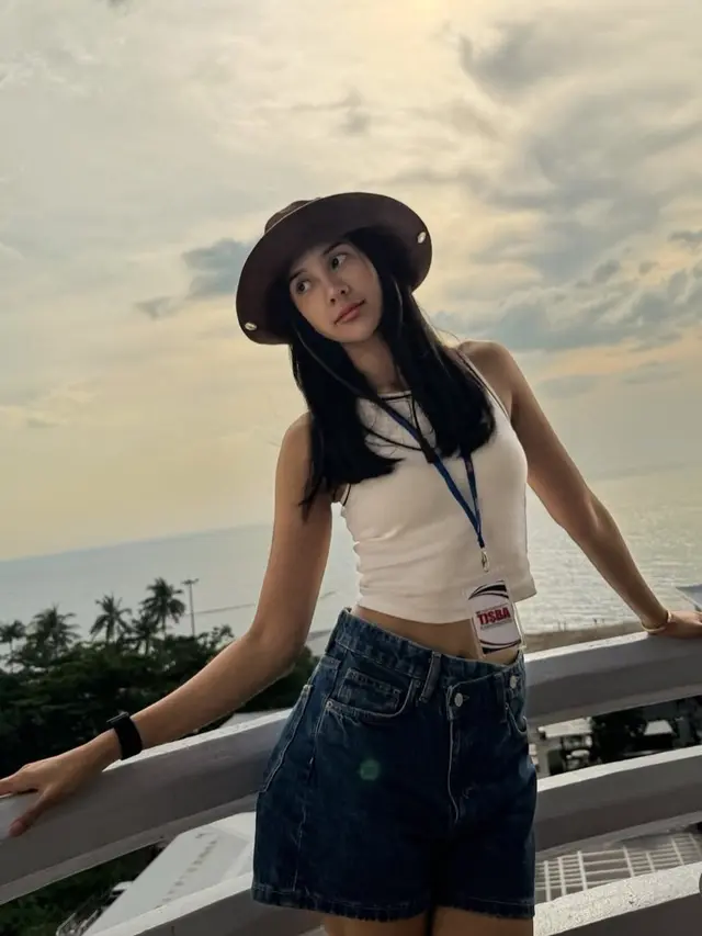 Anya Geraldine Hadir di Acara Sea Games Thailand 2025 dengan wajah flawless. [@anyageraldine]