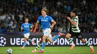 Rasmus Hojlund beraksi bersama Napoli di Liga Champions (AFP)