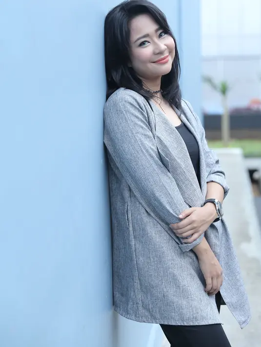 Chiquita terbilang sukses menjadi penyanyi cilik. Kini, ia sedang menjalankan bisnis rumah produksi dan bisnis kecantikan. Kesuksesannya itu membuat banyak lelaki yang minder. (Galih W. Satria/Bintang.com)