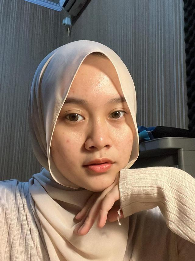 Potret Terbaru Alma Thania (Instagram/almathania_)