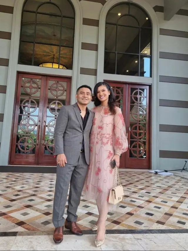 8 Gaya Artis dan Pejabat di Pernikahan Anak Bungsu Hotman Paris, Dewi Perssik hingga Melaney Ricardo