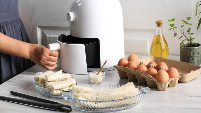 ilustrasi air fryer/Ika Rahma H/shutterstock