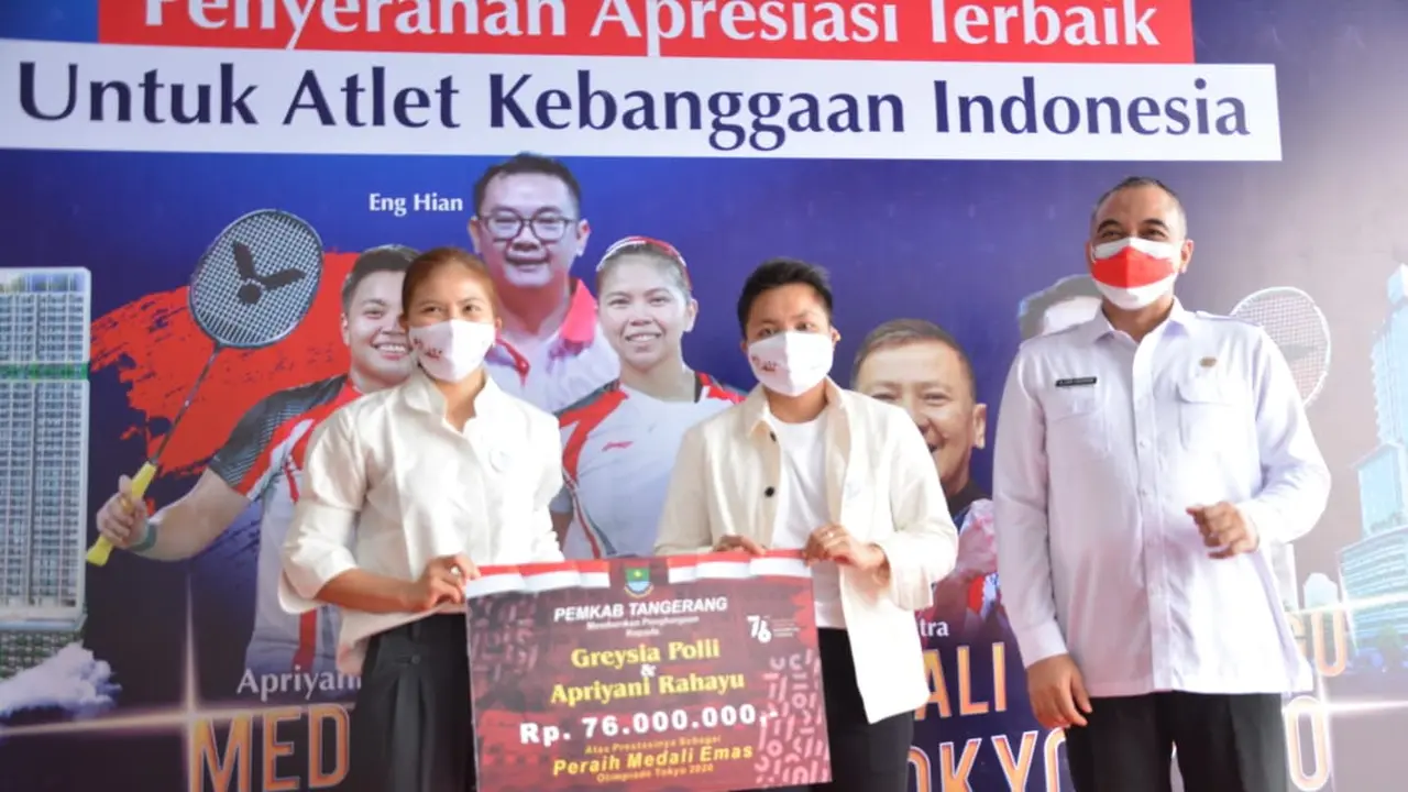 Usai meraih medali emas pada Olimpiade Tokyo 2020,  Greysia Pollii dan Apriani Rahayu dibebaskan pembayaran Pajak Bumi Bangunan (PBB) seumur hidup oleh Bupati Tangerang, Ahmed Zaki Iskandar.
