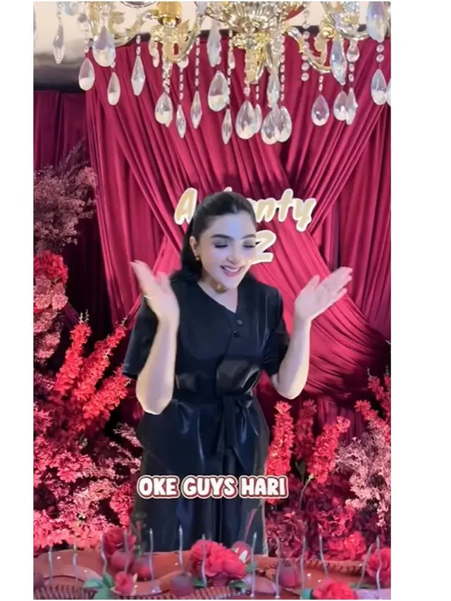 6 Potret Dekorasi Pesta Ultah Ashanty ke-42 yang Elegan, Bernuansa Cherry Merah