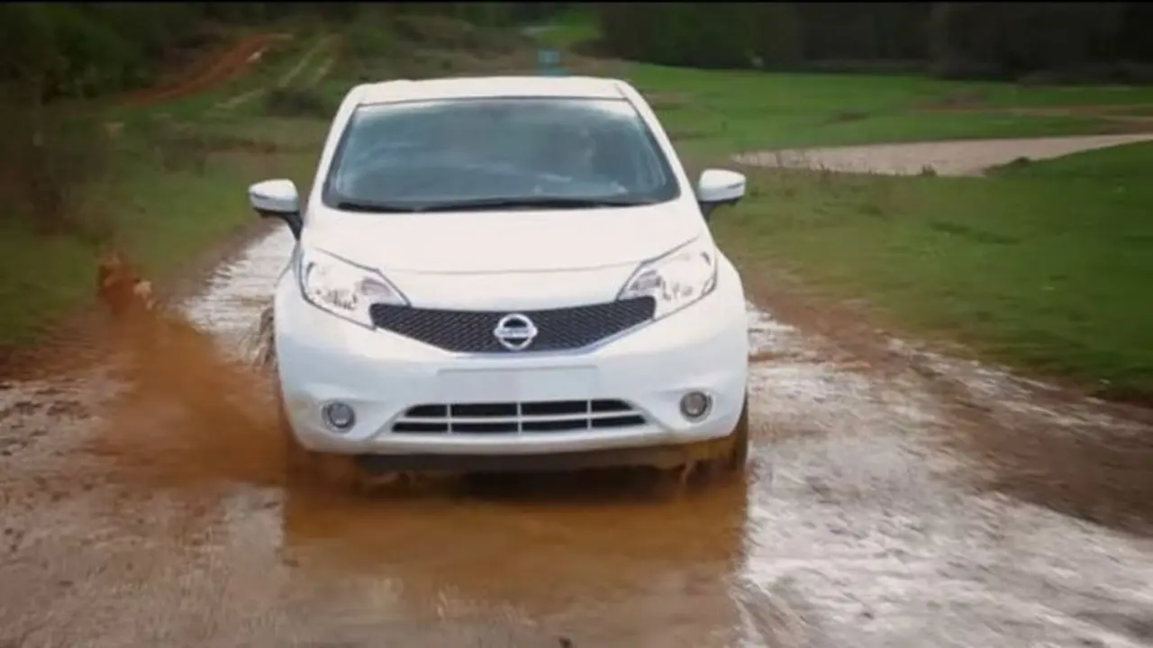 Nissan Garap Teknologi yang Bikin Mobil Bisa Cuci Sendiri