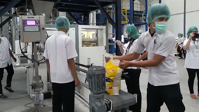 Intip Cara Kerja Produksi Beras Berteknologi Canggih di Sragen